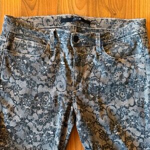 Joe's Jeans Blue Floral Ankle & Cropped